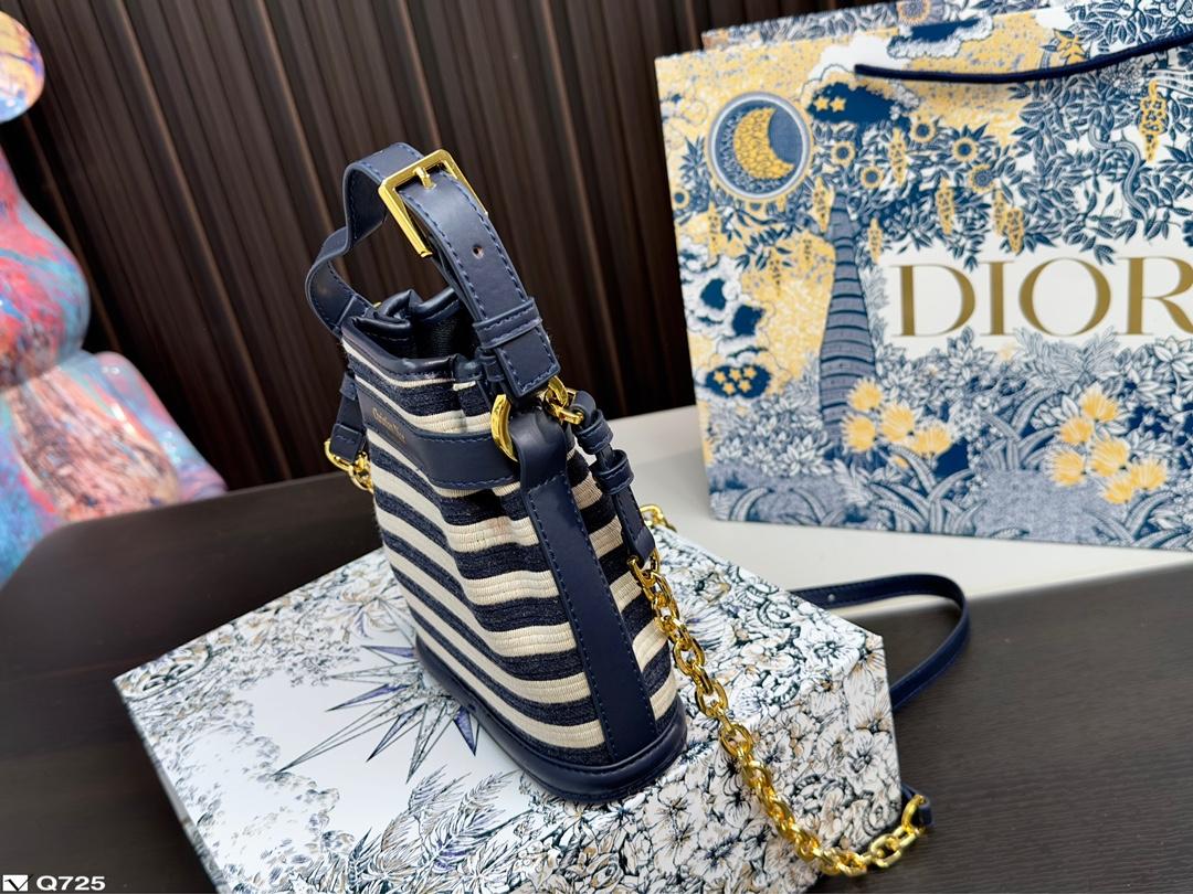 Replica Dior Bag  24*24CM/17*17CM