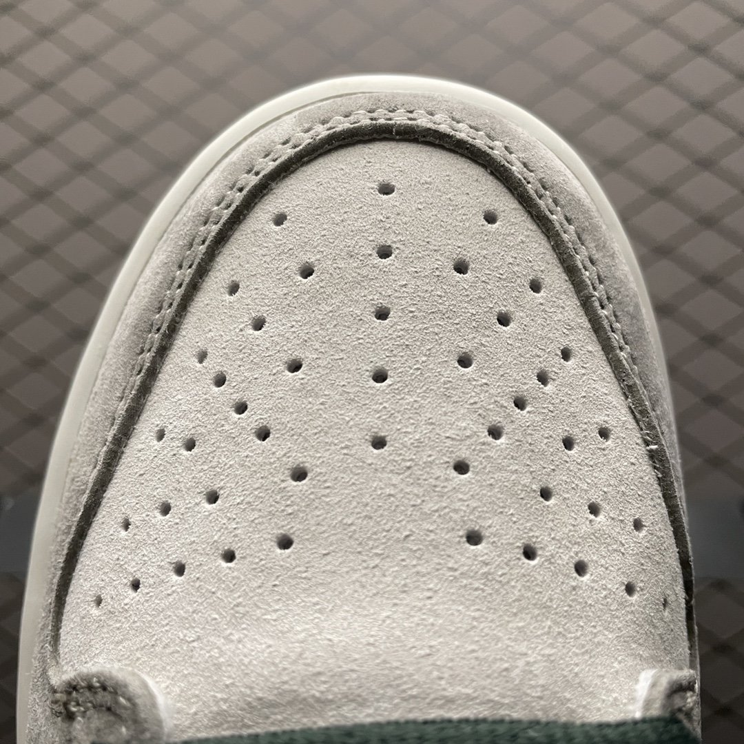 Replica Nike Dunk SB Shoe  Otomo Katsuhiro x Nike Dunk Low