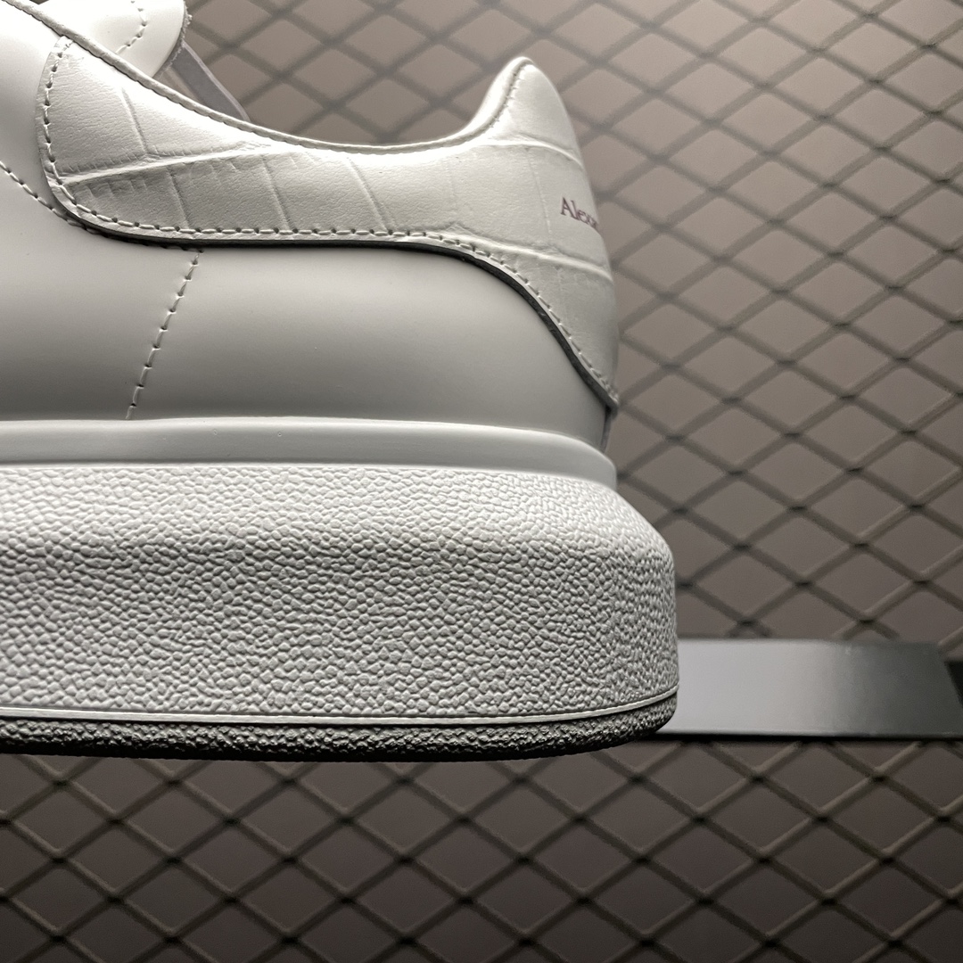 Replica Alexander McQueen Shoe Alexander McQueen Size 35-45 White Limited