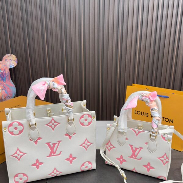 Replica Louis Vuitton Bag 20*19CM/33*26CM