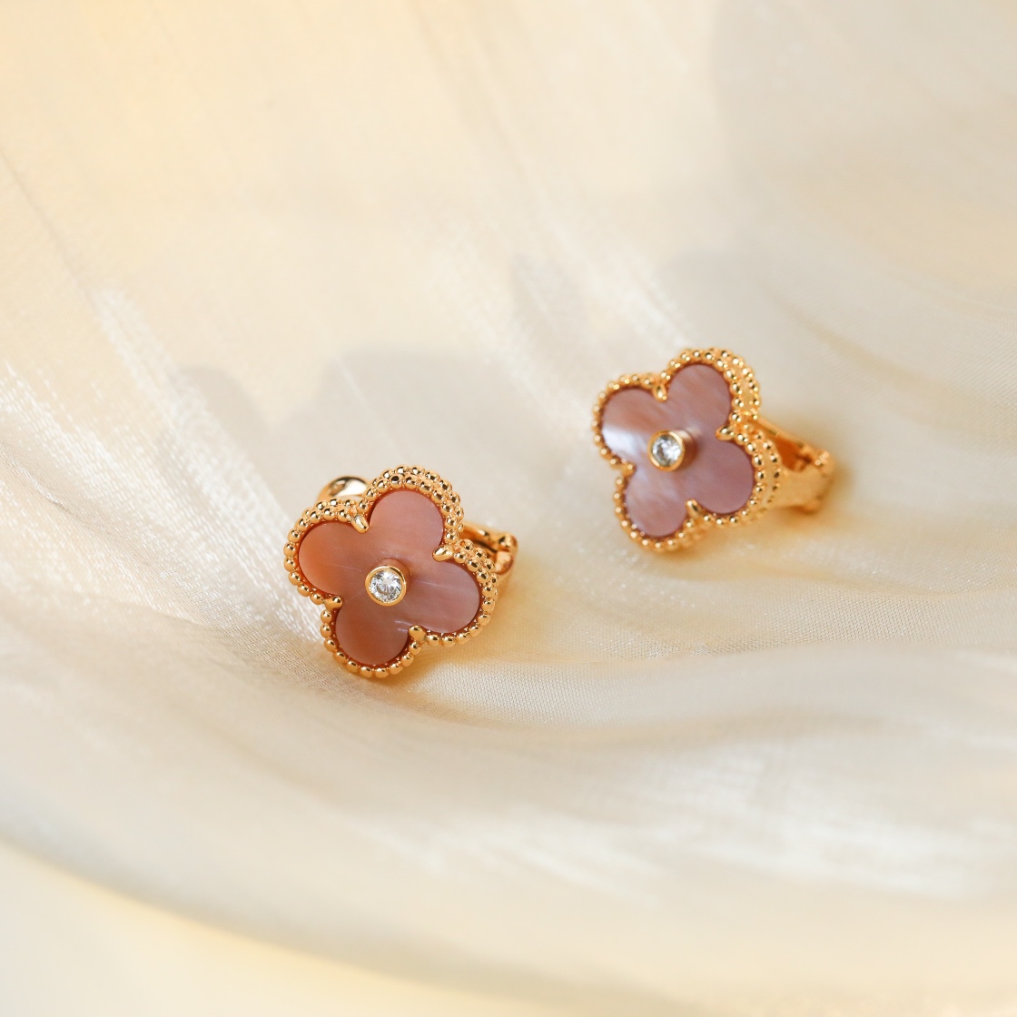 Replica VanCleef Arpels Earring