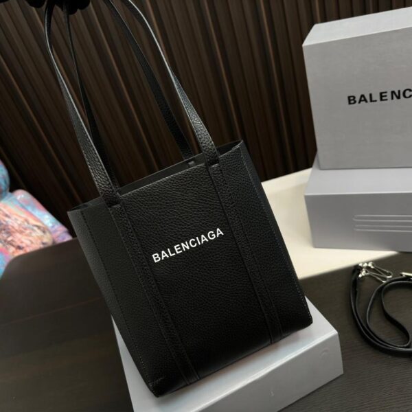 Replica Balenciaga Bag  19*6*23CM