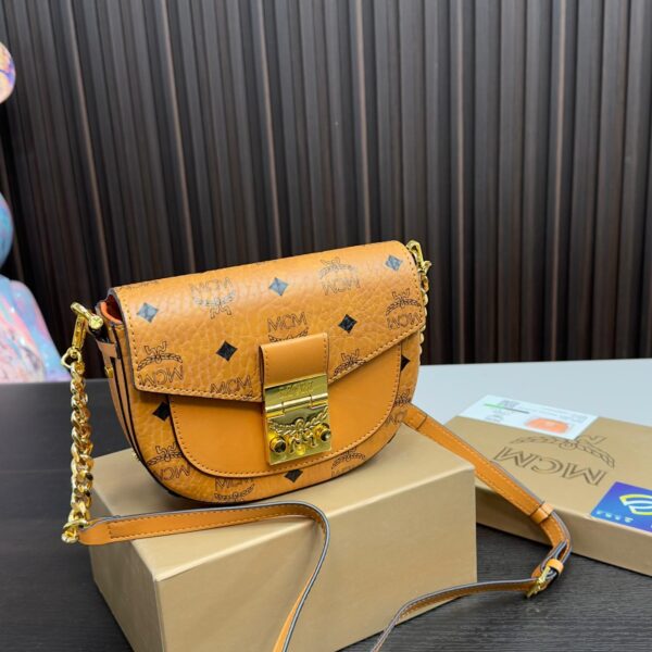 Replica MCM Bag 18*14CM