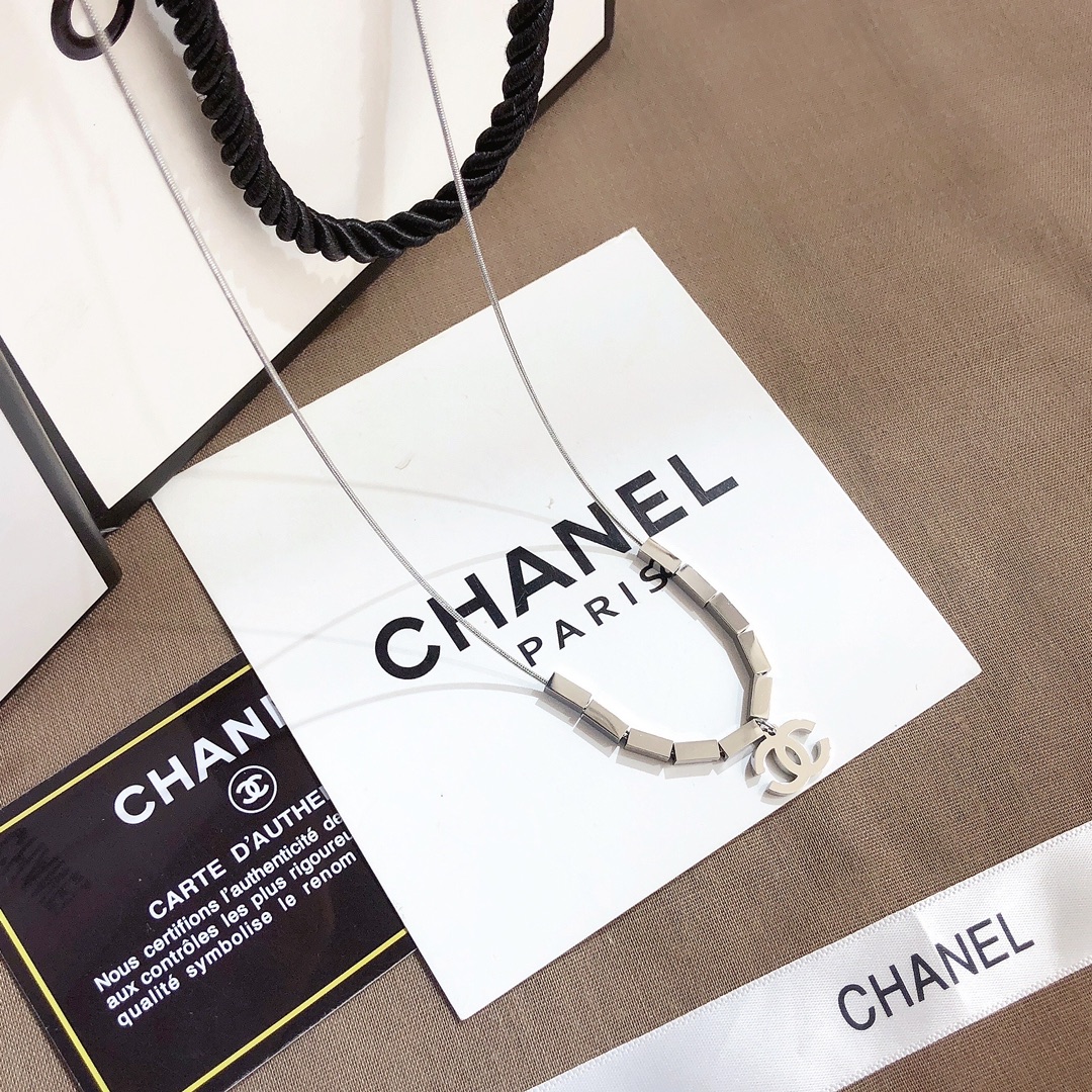 Replica CHANEL Necklace