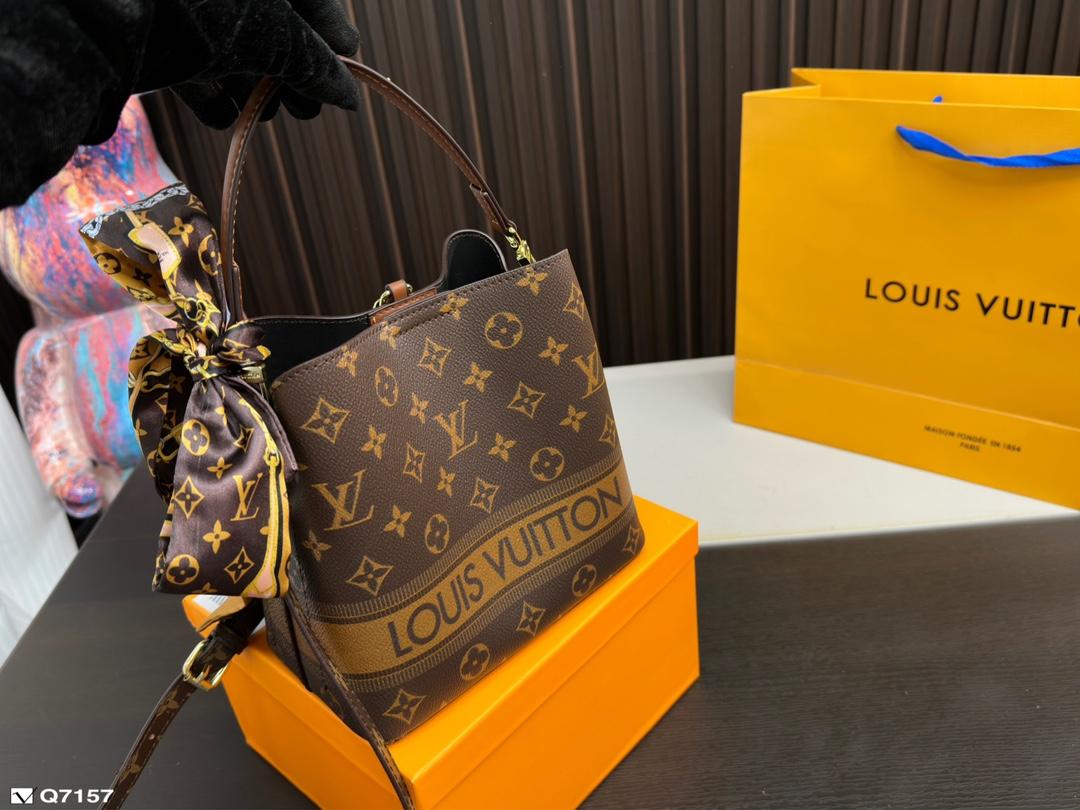 Replica Louis Vuitton Bag 20*19CM