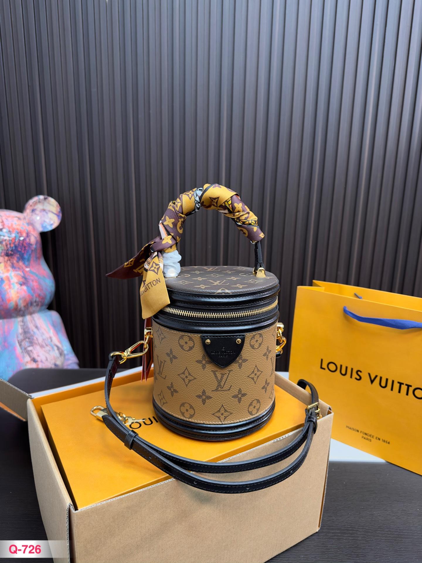 Replica Louis Vuitton Bag 15*14*17CM
