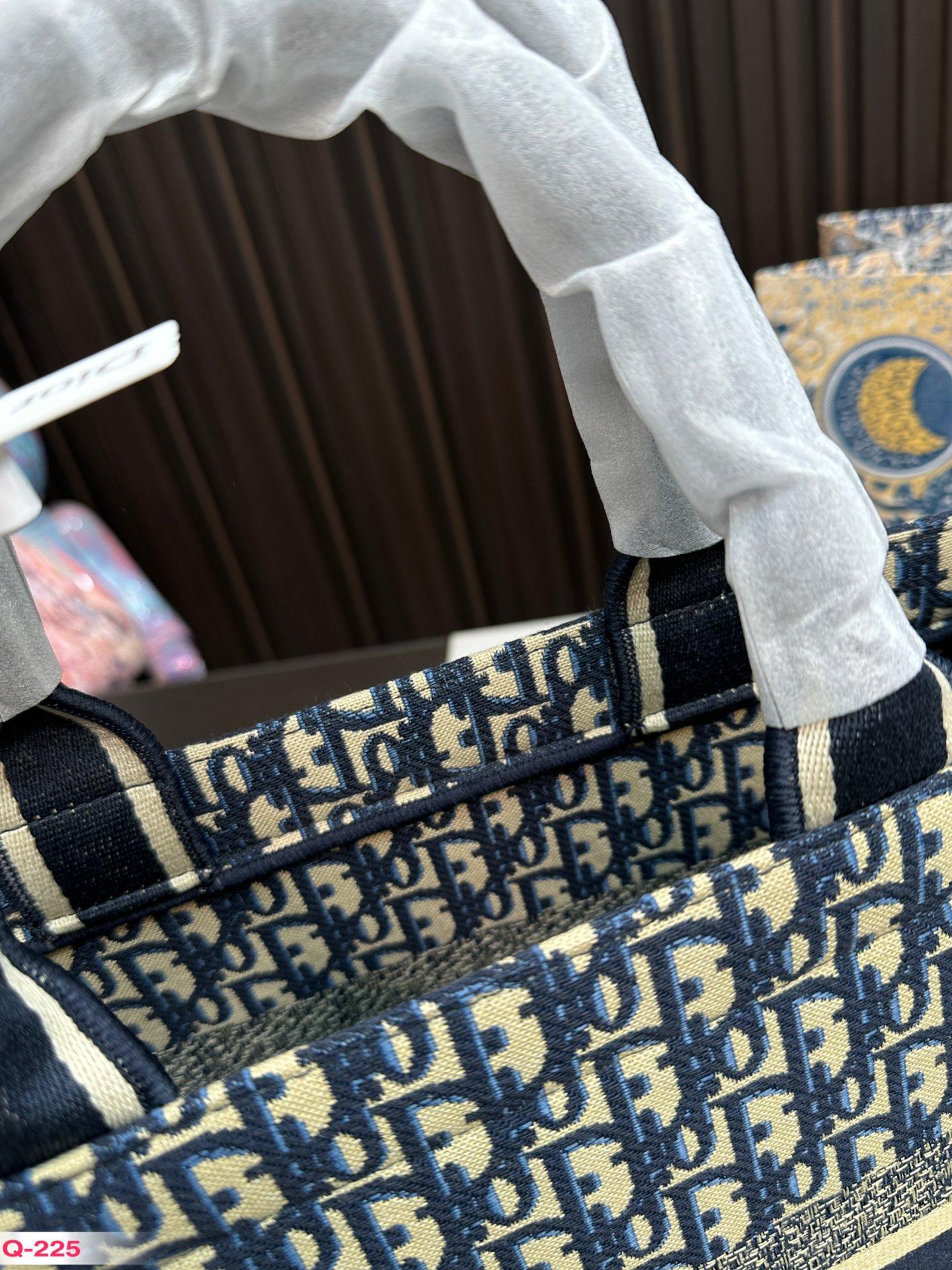Replica Dior Bag  25*20CM/35*27CM/38*30CM
