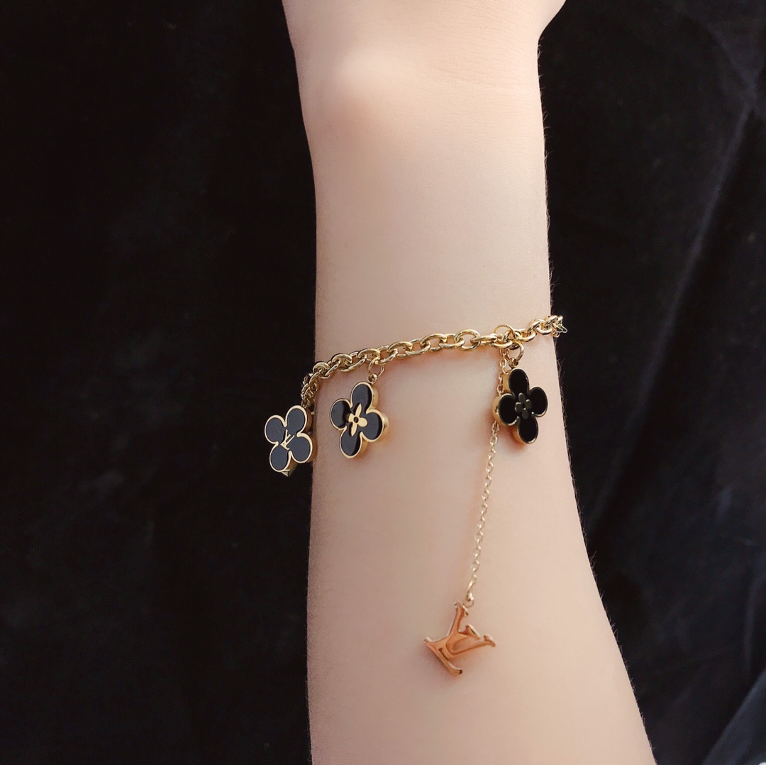 Replica LOUIS VUITTON Bracelet
