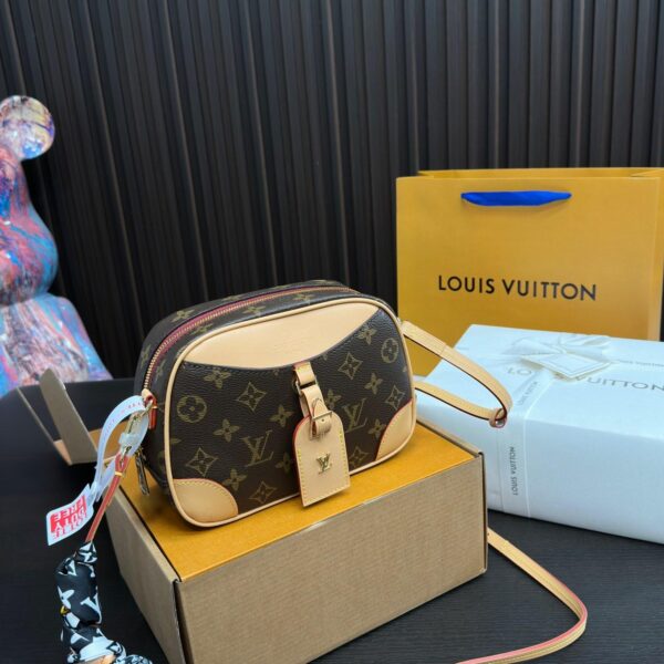 Replica Louis Vuitton Bag 20*14CM