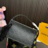 Replica Louis Vuitton Bag 31*21CM