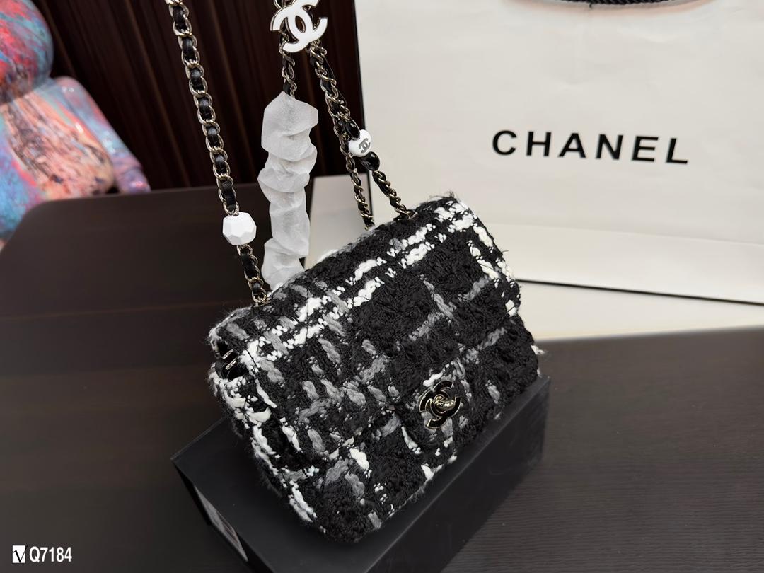 Replica Chanel Bag 17*13CM
