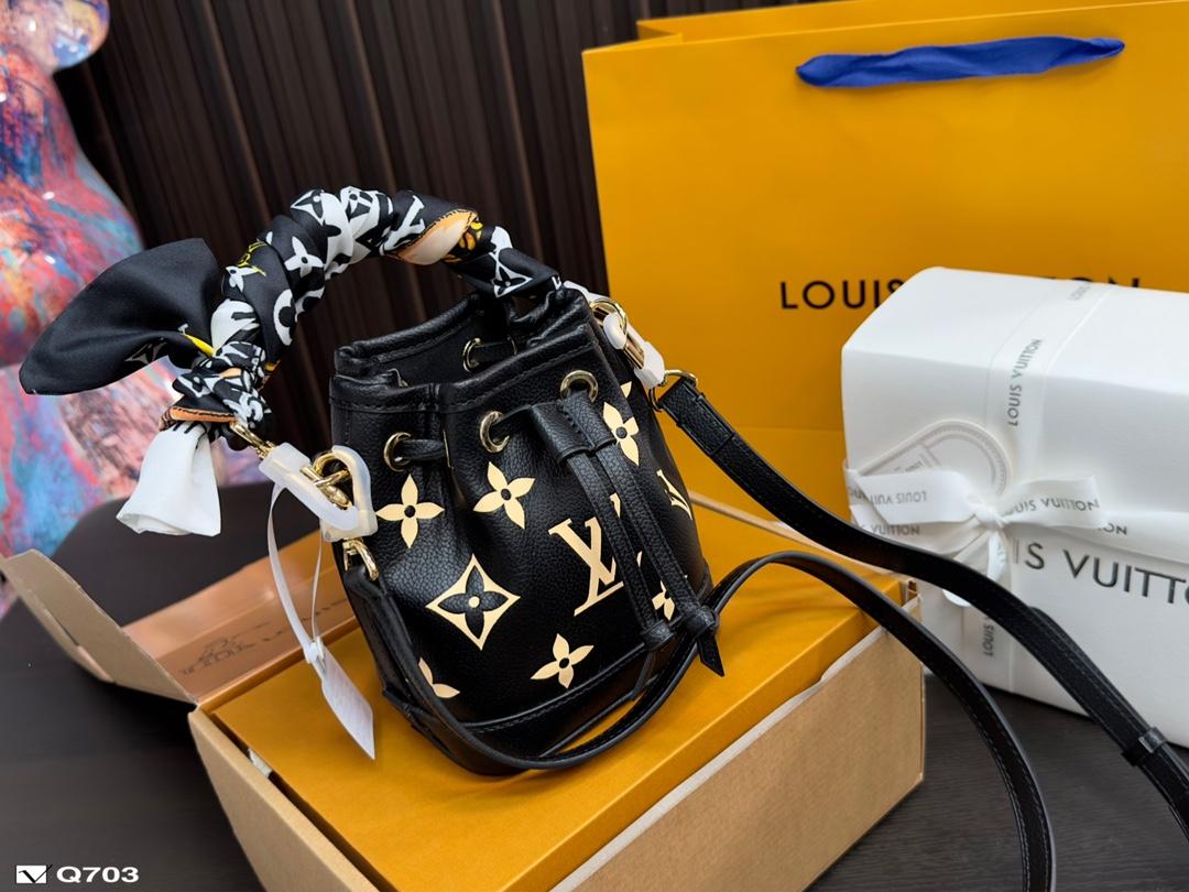 Replica Louis Vuitton Bag 13*15CM