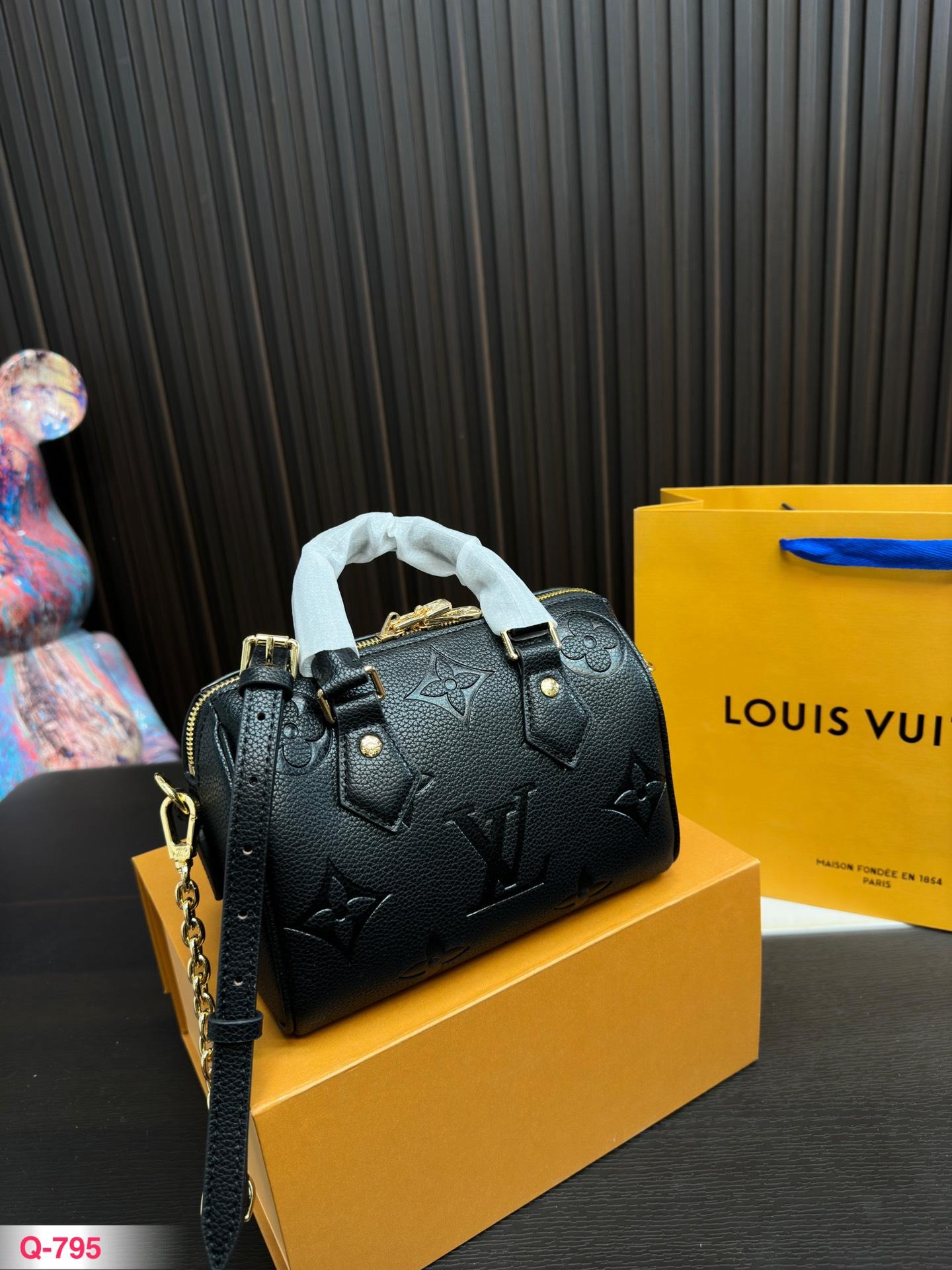 Replica Louis Vuitton Bag 20*13CM